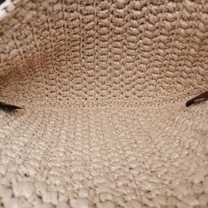 Pre-owned Fendi Croissant Crochet Beige straw 8BR790 shoulderbag | stylenewstar