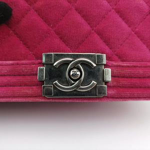 Pre-owned Chanel BOY CHANEL Pink velour A67364 shoulderbag | stylenewstar