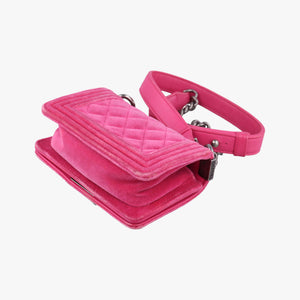 Pre-owned Chanel BOY CHANEL Pink velour A67364 shoulderbag | stylenewstar