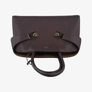 Pre-owned Ferragamo hug brown leather handbag | stylenewstar