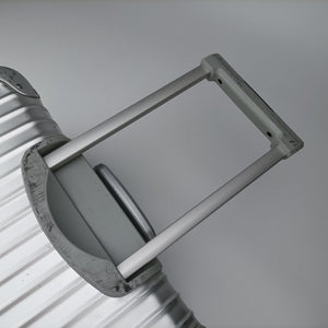Pre-owned RIMOWA TOPAS Silver aluminum suitcase | stylenewstar