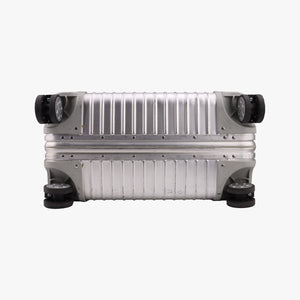 Pre-owned RIMOWA TOPAS Silver aluminum suitcase | stylenewstar
