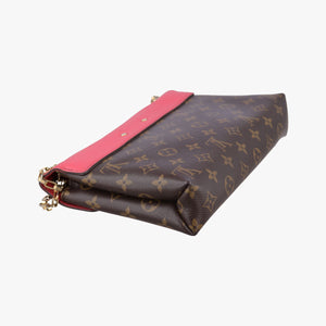 Vintage Louis Vuitton PALLAS Chain Brown×Poppy Petal Monogram Canvas×calf leather M41741 shoulderbag | stylenewstar