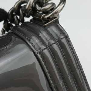 Pre-owned Chanel BOY CHANEL gray Leather A67017 shoulderbag | stylenewstar