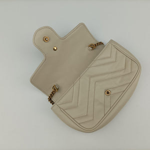Pre-owned Gucci GG Marmont White Leather 476433 shoulderbag | stylenewstar