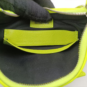 Pre-owned Balenciaga Le Cagole Green lambskin shoulderbag | stylenewstar