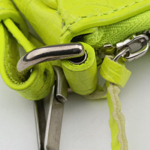 Pre-owned Balenciaga Le Cagole Green lambskin shoulderbag | stylenewstar