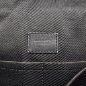 Pre-owned Louis Vuitton District MM Noir Damier Infini N41284 shoulderbag | stylenewstar