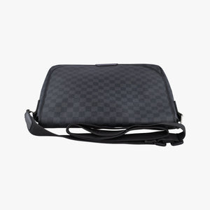 Pre-owned Louis Vuitton DANIEL MM Noir Damier Graphite N58029 shoulderbag | stylenewstar