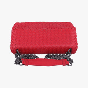 Secondhand Bottega Veneta Intrecciato Olimpia Red lambskin shoulderbag | stylenewstar