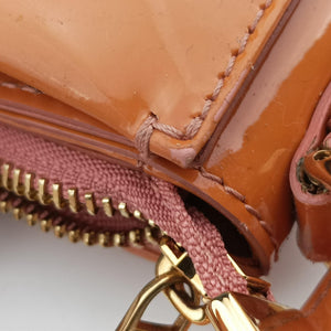 Pre-owned Ferragamo Vara Bow Caramel Patent shoulderbag | stylenewstar