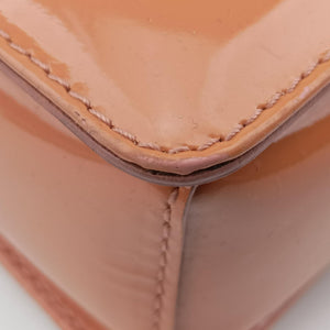 Pre-owned Ferragamo Vara Bow Caramel Patent shoulderbag | stylenewstar