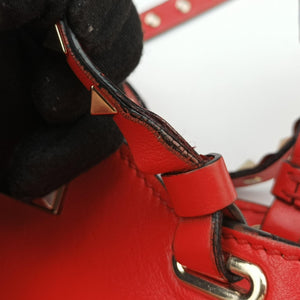 Pre-owned Valentino Rockstud Red Leather shoulderbag | stylenewstar