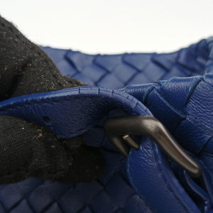 Secondhand Bottega Veneta Cesta Intrecciato Blue lambskin handbag | stylenewstar