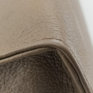Pre-owned Louis Vuitton OntheGo MM Beige Monogram Empreinte M45607 shoulderbag | stylenewstar