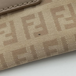 Pre-owned Fendi Baguette Beige Jacquard 8BR180 shoulderbag | stylenewstar