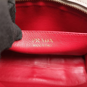 Secondhand Prada lip print Esplanade Red×white Leather 1BH043 shoulderbag | stylenewstar