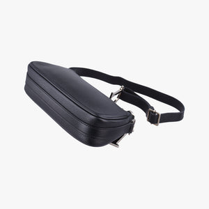 Secondhand Christian Dior D Pendant Black Leather shoulderbag | stylenewstar