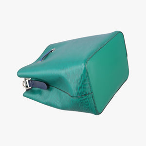 Pre-owned Louis Vuitton NeoNoe BB Emerald Green × Navy Blue Epi M55582 shoulderbag | stylenewstar