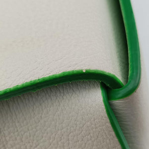 Vintage Bottega Veneta THE ARCO Tote White×Green lambskin handbag | stylenewstar