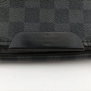 Pre-owned Louis Vuitton DANIEL MM Noir Damier GRAPHITE N58029 shoulderbag | stylenewstar