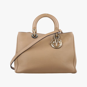 Pre-owned Christian Dior Diorissimo Beige Leather shoulderbag | stylenewstar