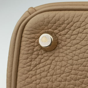 Pre-owned Christian Dior Diorissimo Beige Leather shoulderbag | stylenewstar