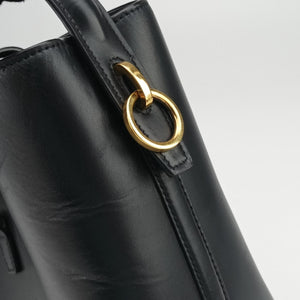 Vintage Yves Saint Laurent LE 37 bucket Black Leather 749036 shoulderbag | stylenewstar