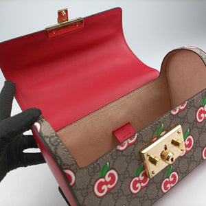 Vintage Gucci GG Apple Padlock Bamboo beige×red×multi PVC coated canvas×Leather 603221 shoulderbag | stylenewstar