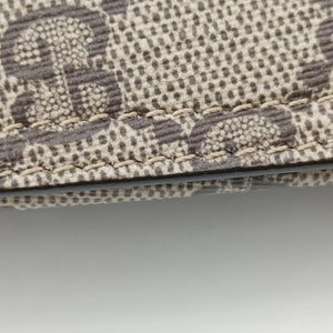 Pre-owned Gucci love heart Brown PVC coated canvas 678133 shoulderbag | stylenewstar