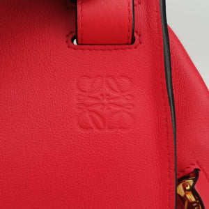Pre-owned Loewe Hammock Red Leather shoulderbag | stylenewstar