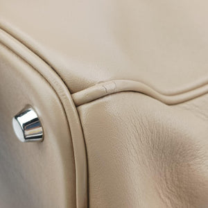 Pre-owned Christian Dior Diorissimo Beige Leather shoulderbag | stylenewstar