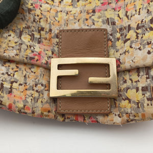 Pre-owned Fendi Baguette Beige×Multicolour fabric 8BR180 shoulderbag | stylenewstar