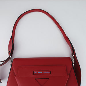 Pre-owned Prada COGNAC N Red × black Leather 1BD166 shoulderbag | stylenewstar