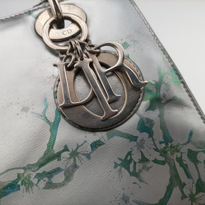 Vintage Christian Dior Lady Dior Floral Printed Silver Patent Leather shoulderbag | stylenewstar