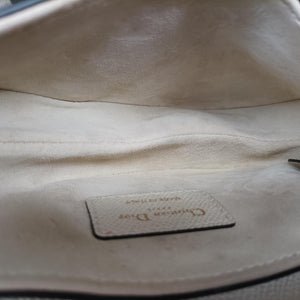 Pre-owned Christian Dior Saddle White Leather handbag | stylenewstar