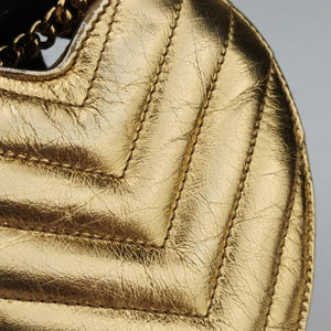 Pre-owned Yves Saint Laurent Love heart V stitch Golden Leather 448050 shoulderbag | stylenewstar