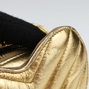 Pre-owned Yves Saint Laurent Love heart V stitch Golden Leather 448050 shoulderbag | stylenewstar