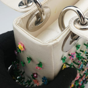 Pre-owned Christian Dior Lady Dior White×Multicolor Satin × Sequin × Bead Embellishments shoulderbag | stylenewstar