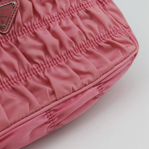 Pre-owned Prada gather Pink nylon 1NE204 handbag | stylenewstar