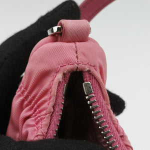 Pre-owned Prada gather Pink nylon 1NE204 handbag | stylenewstar