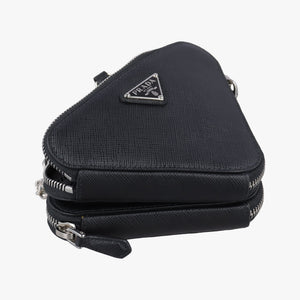 Pre-owned Prada Triangle Logo Plate Black SAFFIANO Leather 1NR015 shoulderbag | stylenewstar