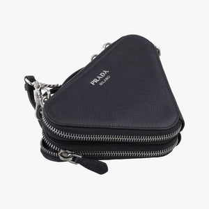 Pre-owned Prada Triangle Logo Plate Black SAFFIANO Leather 1NR015 shoulderbag | stylenewstar