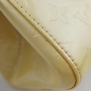 Pre-owned Louis Vuitton ROXBURY Drive Perle Vernis M91374 shoulderbag | stylenewstar
