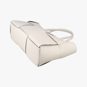 Vintage Bottega Veneta The Arcotote White lambskin handbag | stylenewstar