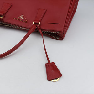 Pre-owned Prada Galleria Red SAFFIANO Leather BN1786 handbag | stylenewstar