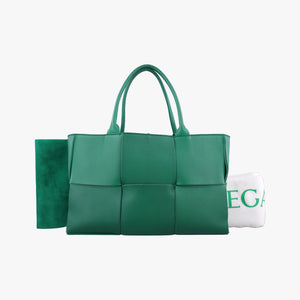 Pre-owned Bottega Veneta THE ARCO Tote Medium Green lambskin handbag | stylenewstar