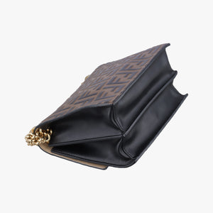 Pre-owned Fendi Kan U Brown×black Leather 8M0417 shoulderbag | stylenewstar