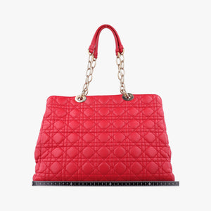 Pre-owned Christian Dior Cannage Dior Soft Shopping Red lambskin handbag | stylenewstar