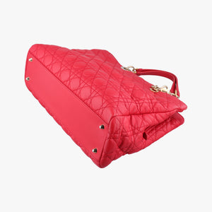 Pre-owned Christian Dior Cannage Dior Soft Shopping Red lambskin handbag | stylenewstar